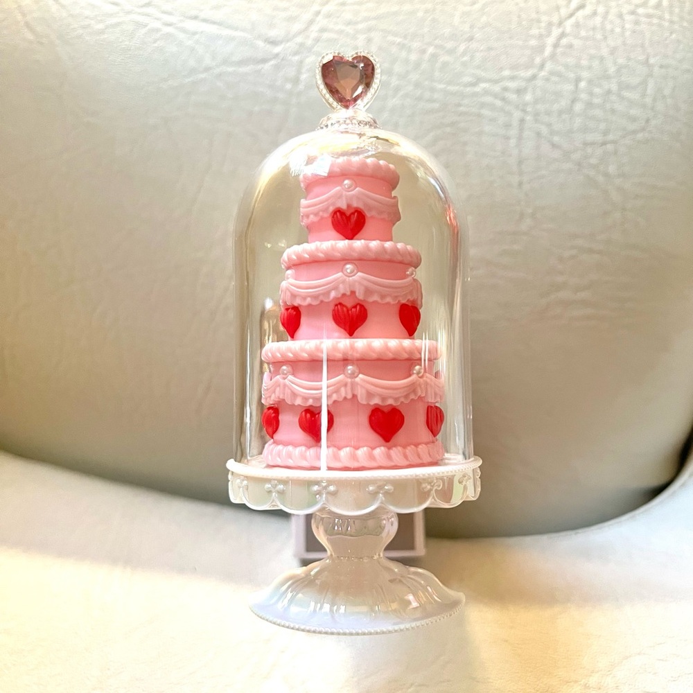 Tiered Cake in Case Scent Control Nightlight!